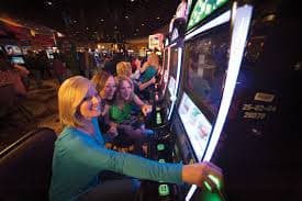 Thành viên asenal vs trải nghiệm baccarat và slot online tại casino trực tuyến